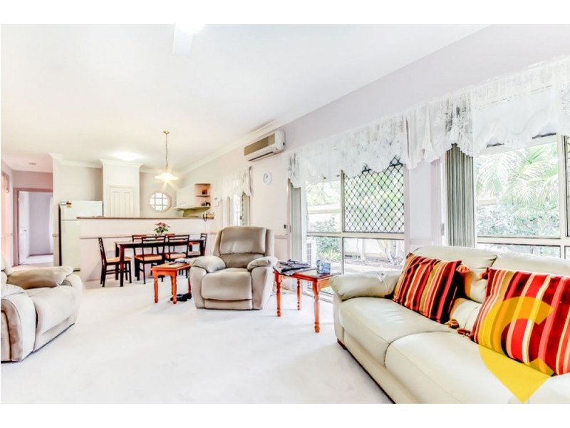 24 Glasshouse Crescent, Forest Lake QLD 4078