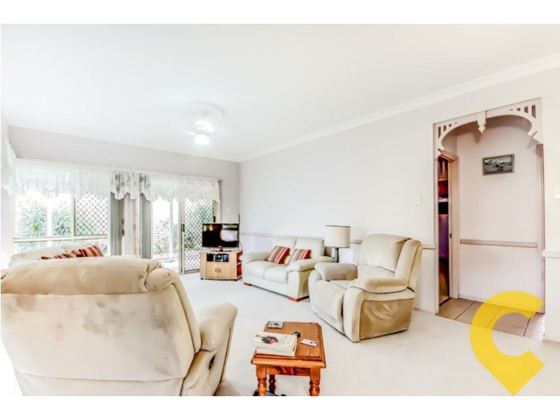 24 Glasshouse Crescent, Forest Lake QLD 4078