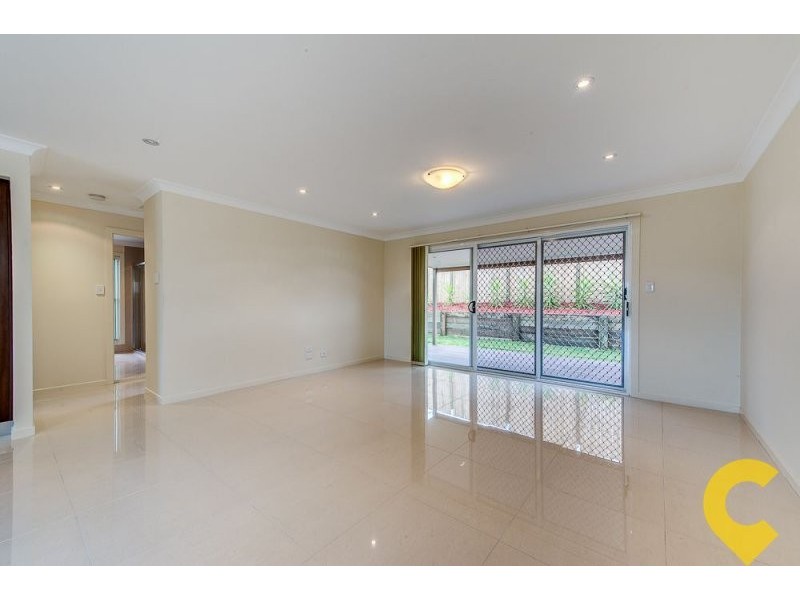 4 Kirkwood Terrace, Springfield Lakes QLD 4300