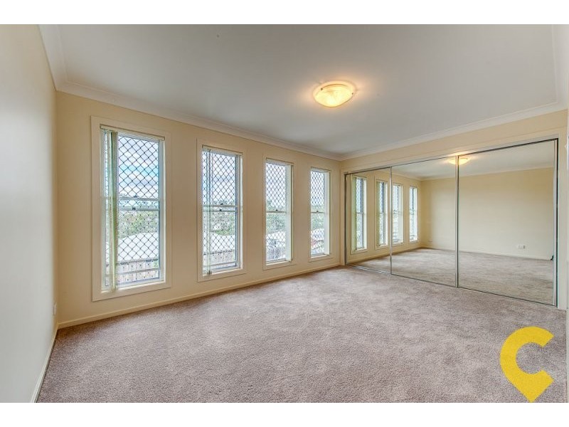 4 Kirkwood Terrace, Springfield Lakes QLD 4300