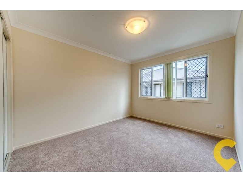 4 Kirkwood Terrace, Springfield Lakes QLD 4300