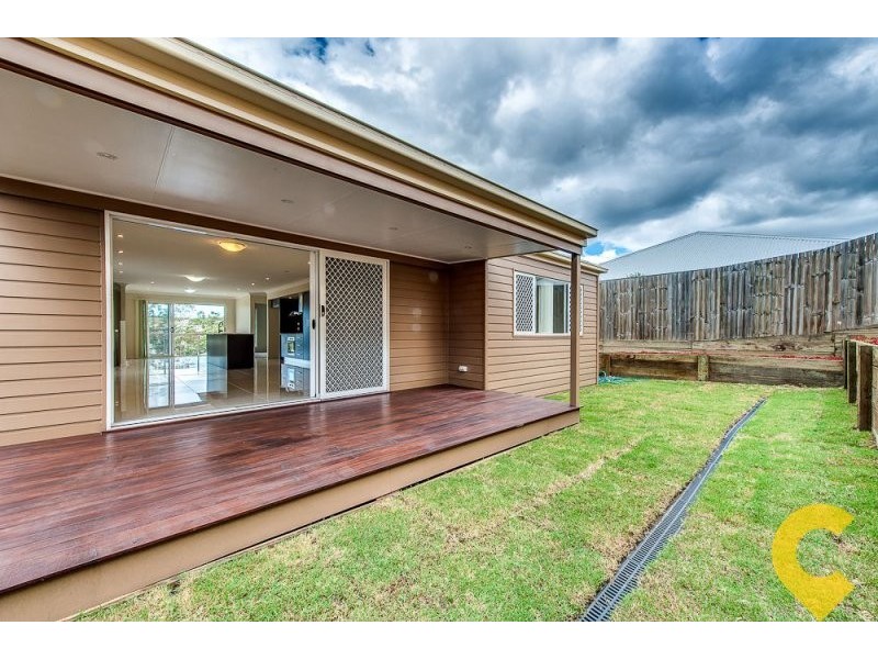 4 Kirkwood Terrace, Springfield Lakes QLD 4300