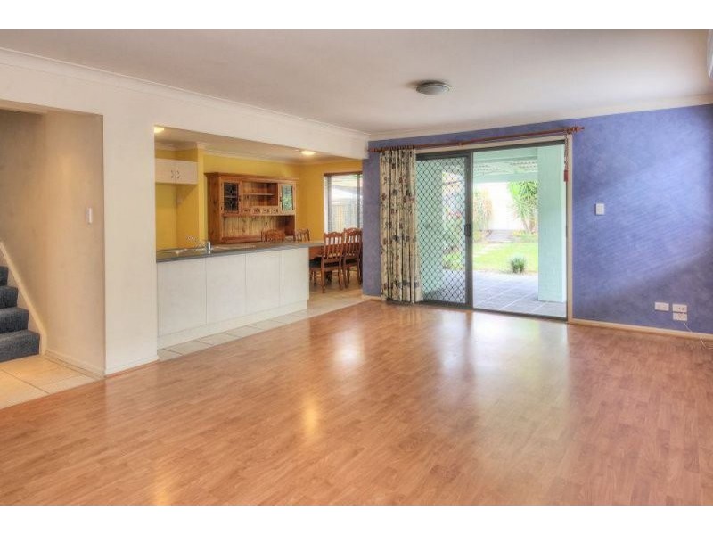 17 Maryland Place, Parkinson QLD 4115