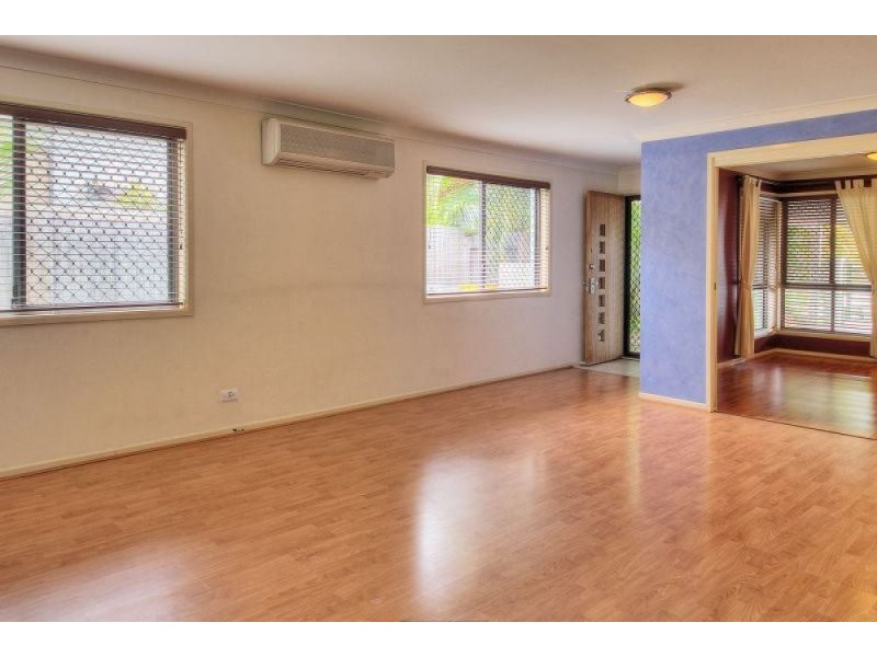 17 Maryland Place, Parkinson QLD 4115