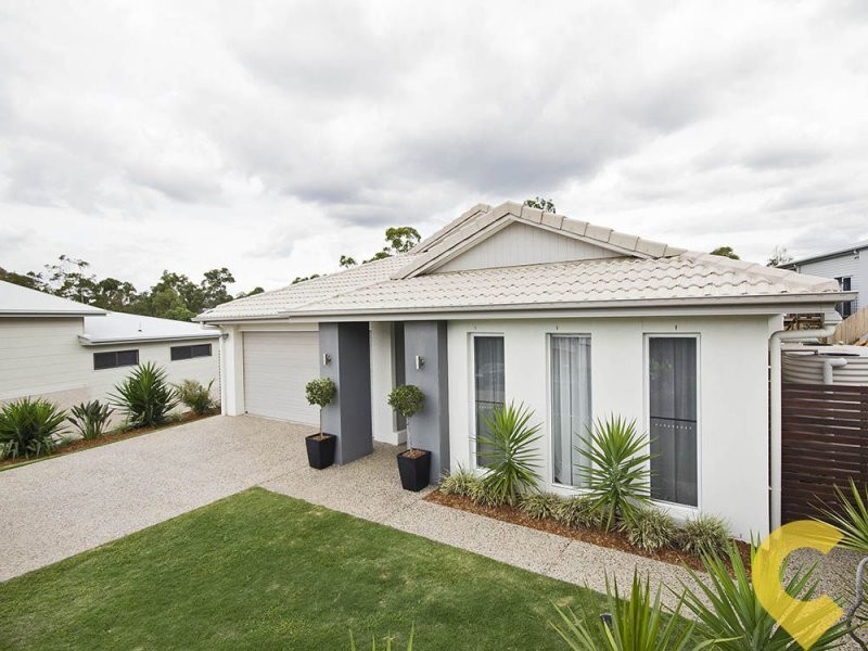 5 Amorosa Court, Eatons Hill QLD 4037