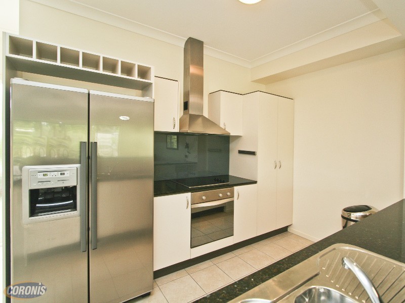 12/17  Suez Street, Gordon Park QLD 4031