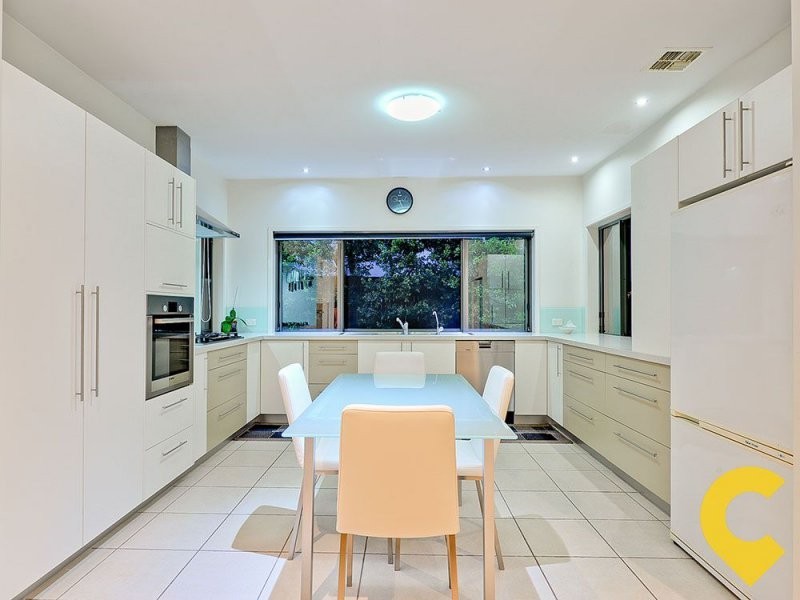 103 Edmondstone Street, Newmarket QLD 4051