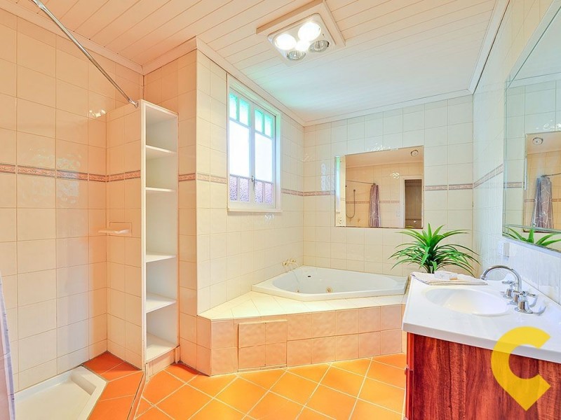 1 Haig Street, Ashgrove QLD 4060