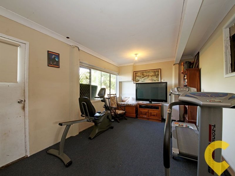 1 Station Street (1071 Anzac Avenue), Petrie QLD 4502