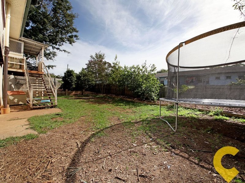 1 Station Street (1071 Anzac Avenue), Petrie QLD 4502