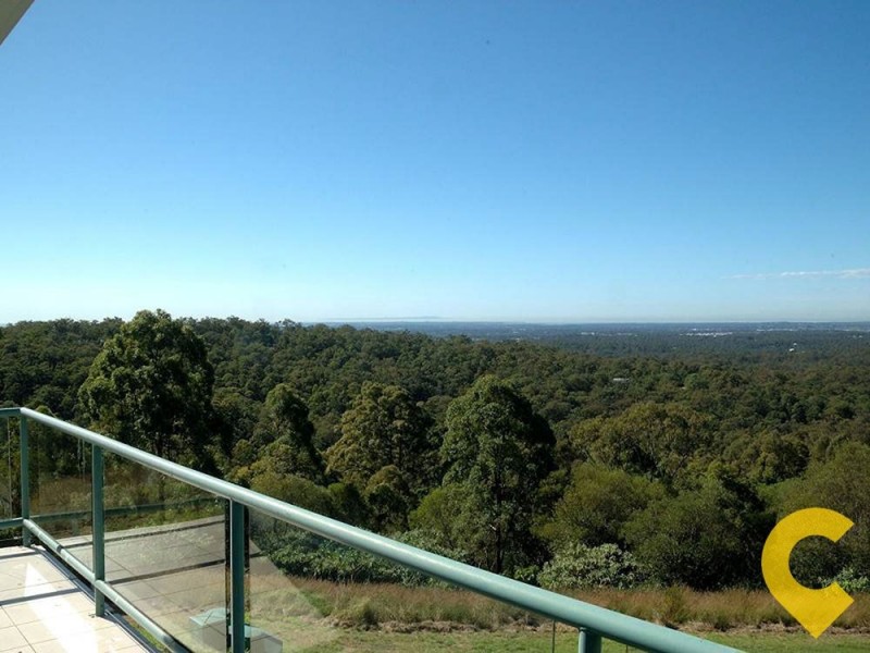 555 Clear Mountain Road, Clear Mountain QLD 4500