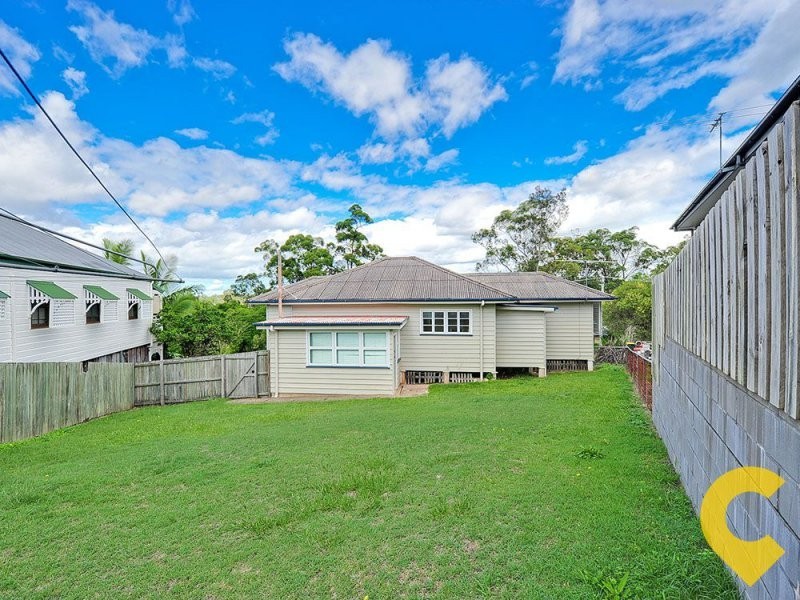 12 Brown Parade, Ashgrove QLD 4060