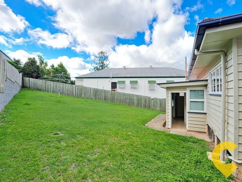 12 Brown Parade, Ashgrove QLD 4060