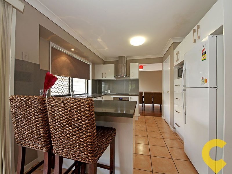 11 Schoolside Place, Bracken Ridge QLD 4017