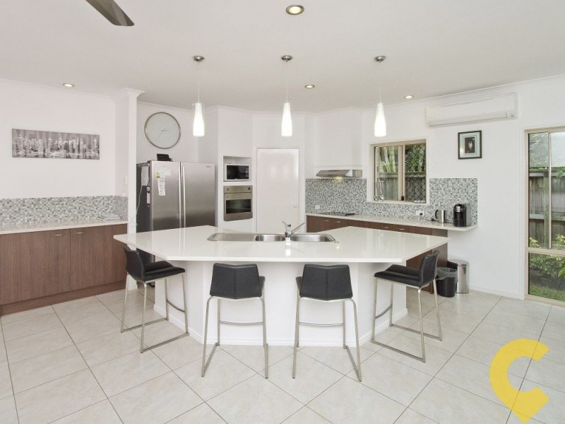 25 Cottonwood Circuit, North Lakes QLD 4509