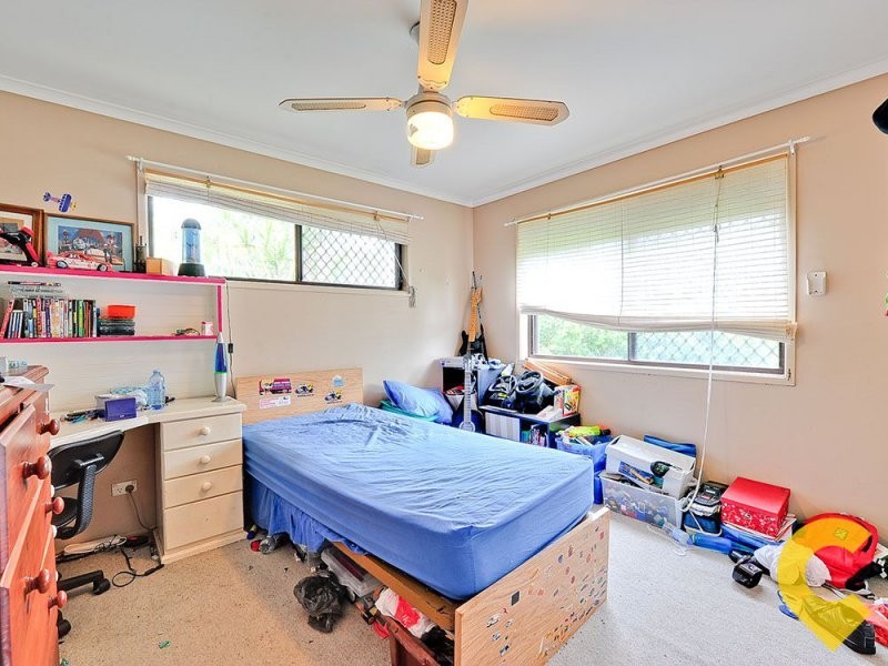 27 Gilford Crescent, Albany Creek QLD 4035