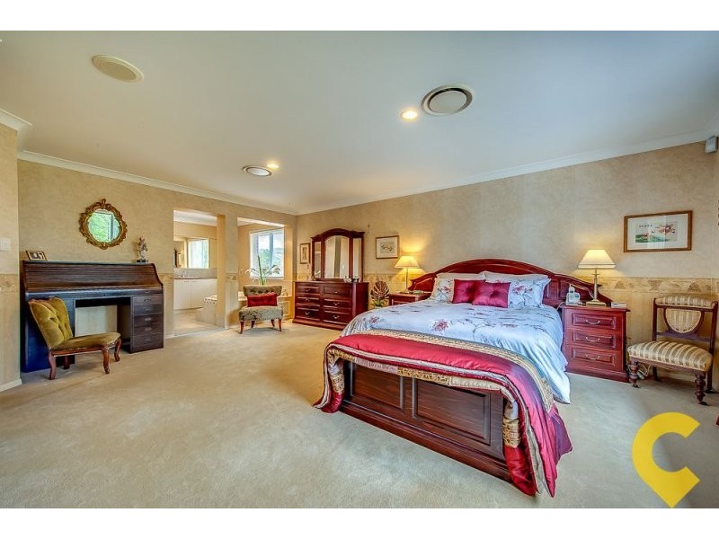 1 Palmetto Place, Bridgeman Downs QLD 4035