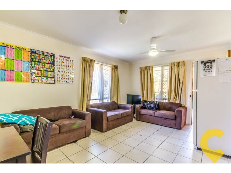 4/11 Cleopatra Street, Kingston QLD 4114