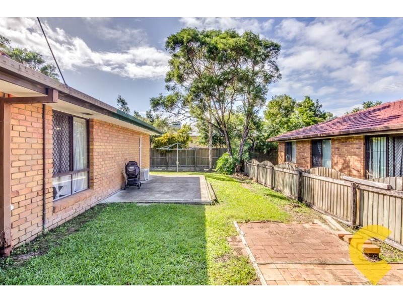 4/11 Cleopatra Street, Kingston QLD 4114