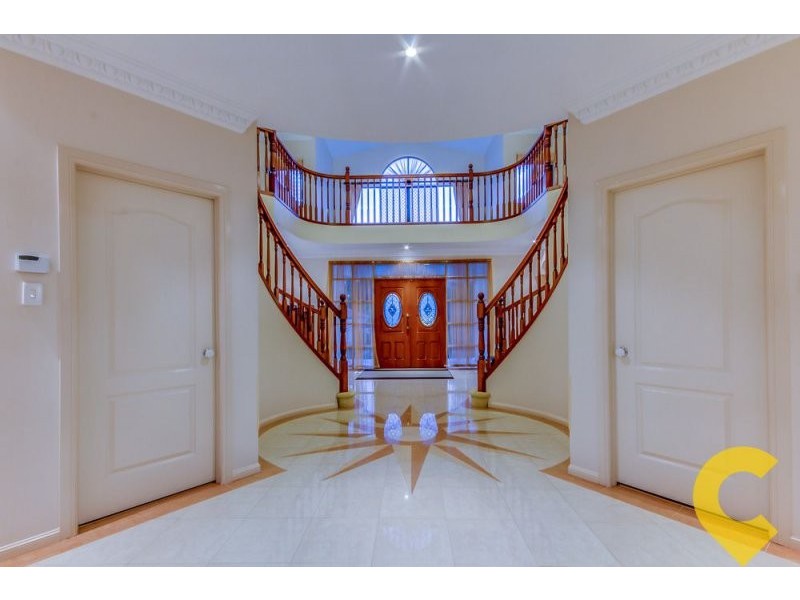 10 Eaton Place, Sunnybank Hills QLD 4109