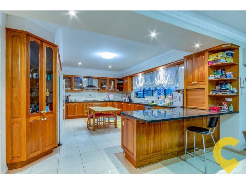 10 Eaton Place, Sunnybank Hills QLD 4109