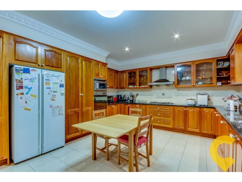 10 Eaton Place, Sunnybank Hills QLD 4109