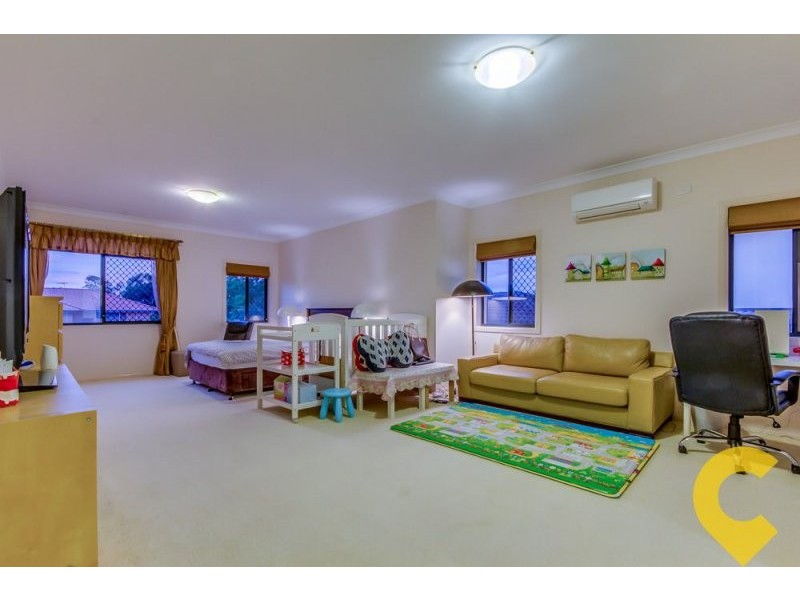 10 Eaton Place, Sunnybank Hills QLD 4109