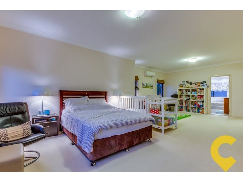 10 Eaton Place, Sunnybank Hills QLD 4109