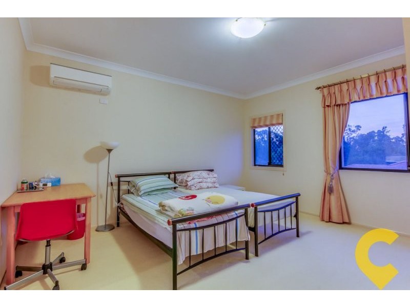 10 Eaton Place, Sunnybank Hills QLD 4109