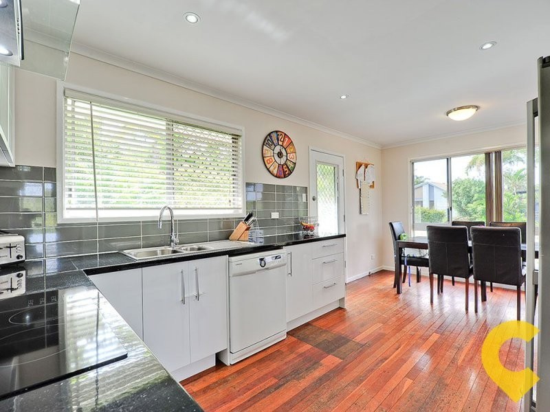 24 Illoura Street, Petrie QLD 4502