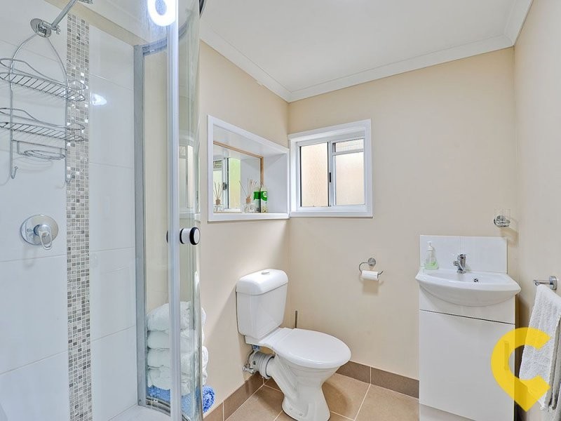 24 Illoura Street, Petrie QLD 4502