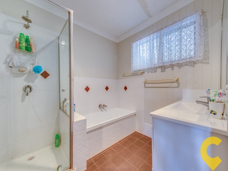 53 Russell Street, Silkstone QLD 4304