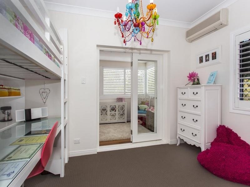 26 Fiddlewood Place, Bridgeman Downs QLD 4035