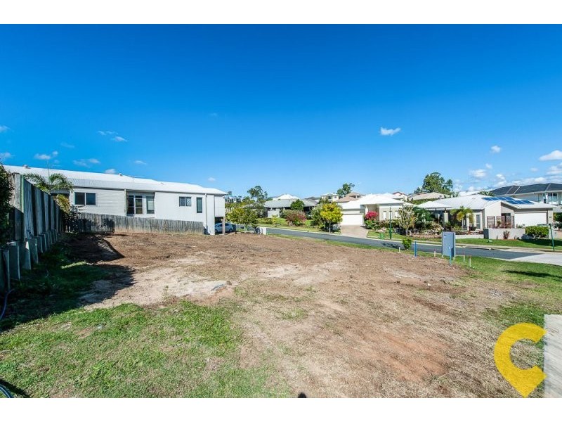 31 Hilltop Terrace, Springfield Lakes QLD 4300