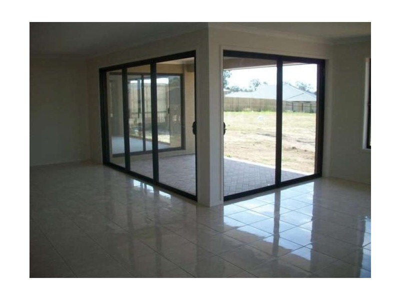 16 Coolibah Street, Heathwood QLD 4110