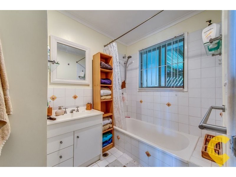 15 Leichhardt Drive, Redbank Plains QLD 4301