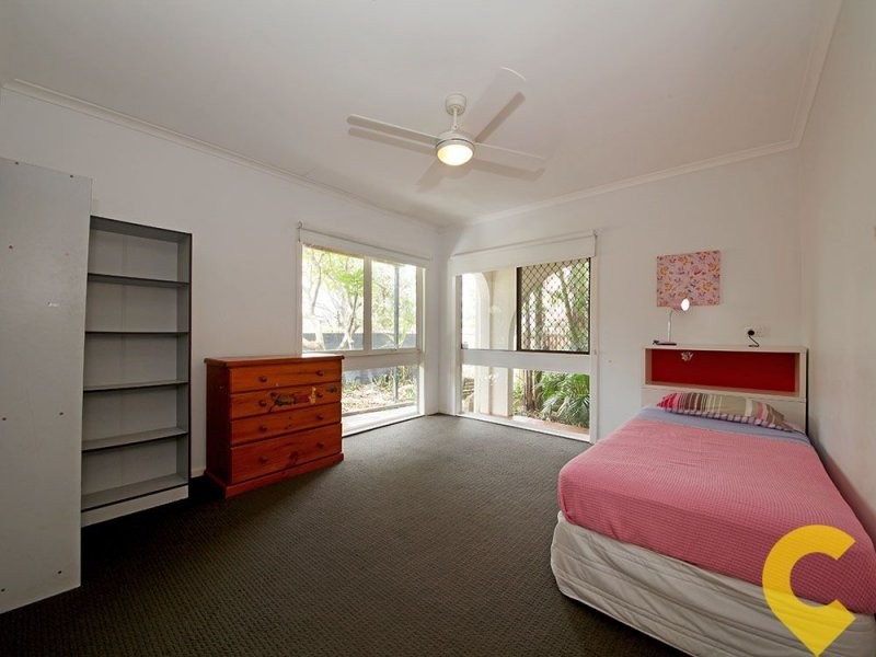 6 Shields Street, Redcliffe QLD 4020