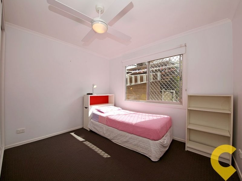 6 Shields Street, Redcliffe QLD 4020