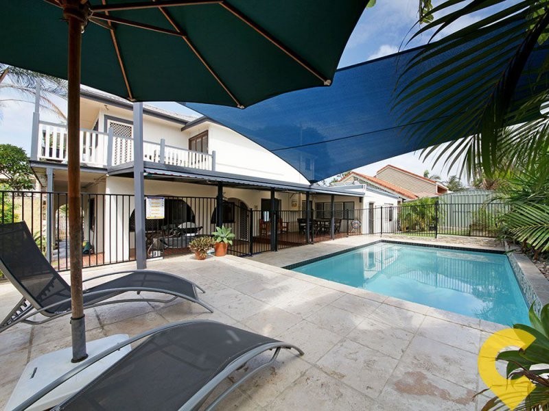 6 Shields Street, Redcliffe QLD 4020