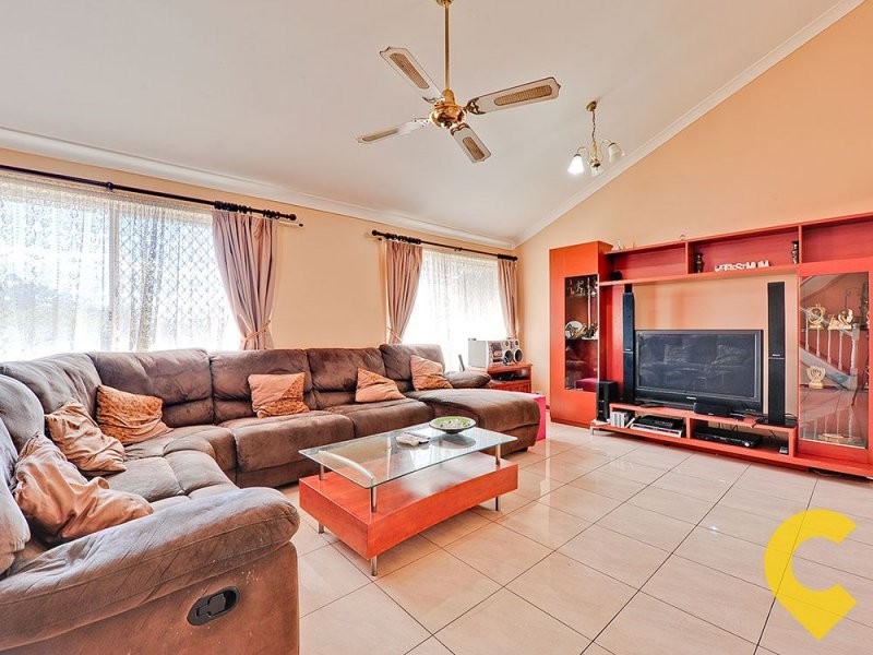 455 Broadwater Road, Mansfield QLD 4122