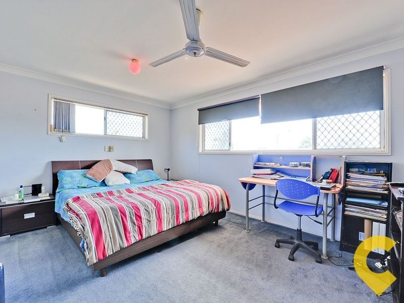 455 Broadwater Road, Mansfield QLD 4122