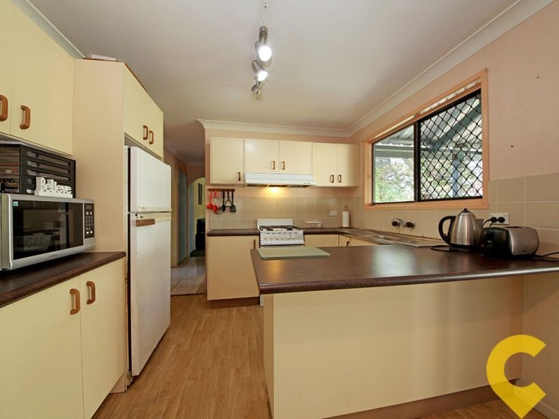 8 Avondale Street, Morayfield QLD 4506