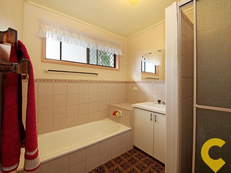 8 Avondale Street, Morayfield QLD 4506