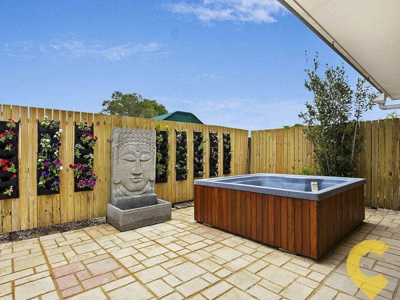 27 Castlereagh Place, Anstead QLD 4070