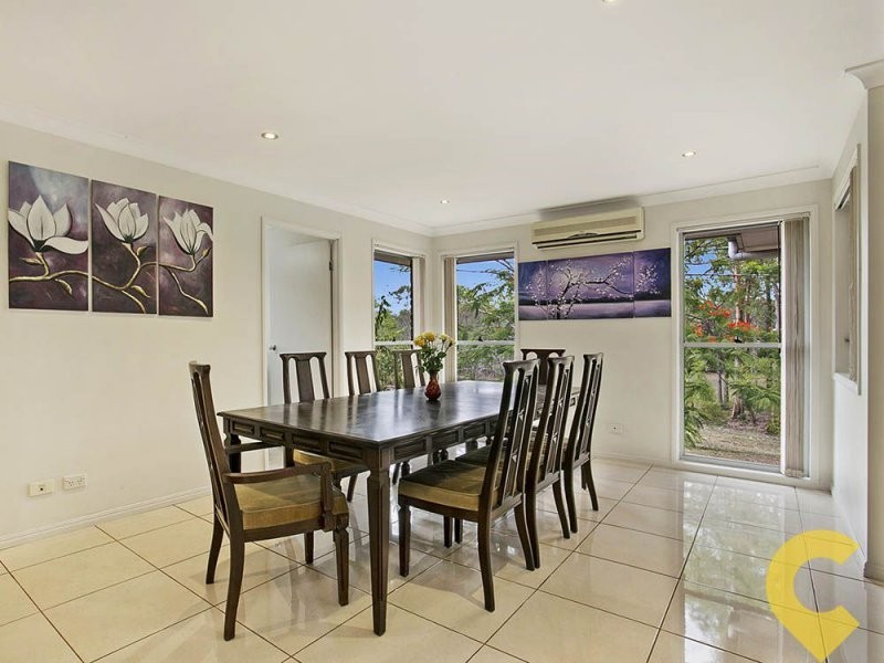 27 Castlereagh Place, Anstead QLD 4070