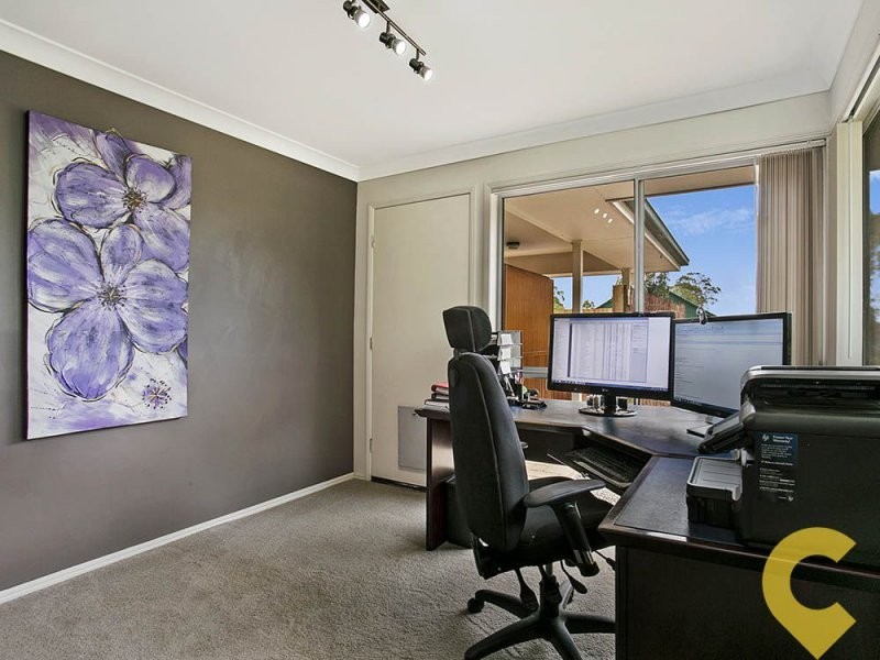 27 Castlereagh Place, Anstead QLD 4070