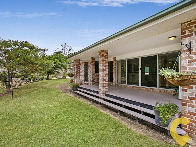 27 Castlereagh Place, Anstead QLD 4070