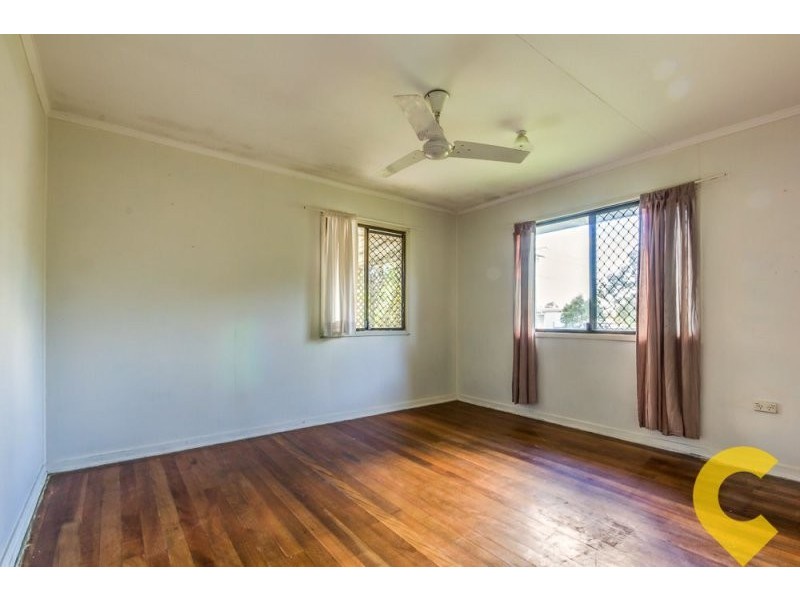 34 Woonga St, Woodridge QLD 4114