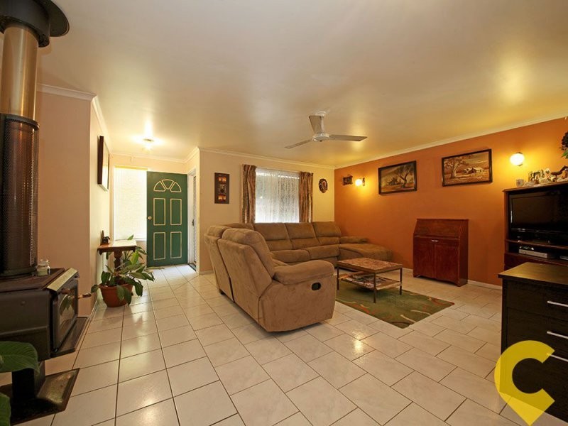 128 Hall Road, Elimbah QLD 4516