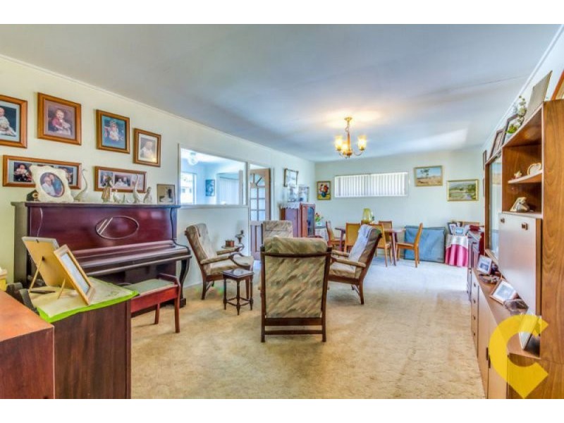 2, 4, 6 Laver Street, Macgregor QLD 4109